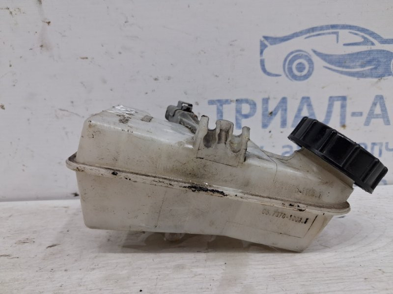 Бачок главного тормозного цилиндра Dacia Duster HS 1.5 DIESEL K9K 2010 (б/у) Київ - зображення 2