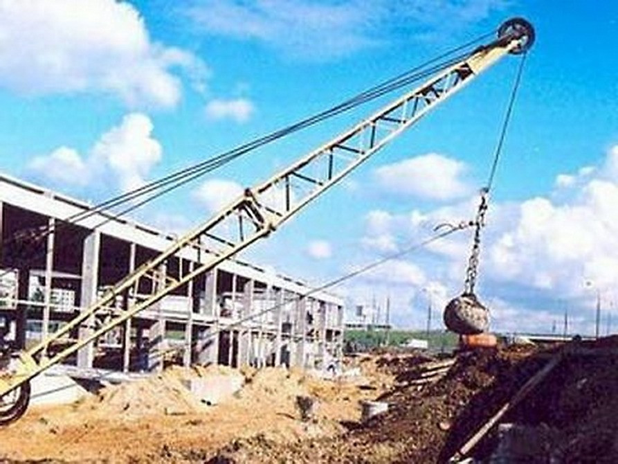 Вирівняти Ландшафт Демонтаж Бетонокол. Знести будівлю ГідроМолот. Вирити озеро Екскаватор. Очистити Київ - зображення 1