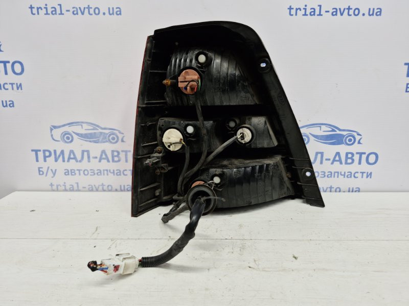 Фонарь задний внешний правый Kia Sorento BL 2.5 DIESEL D4CB 2002 (б/у) Київ - зображення 5