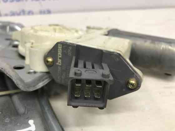 Стеклоподъемник задний правый Toyota Avensis 2002-2010 6983005100 (Арт. 50409) Київ
