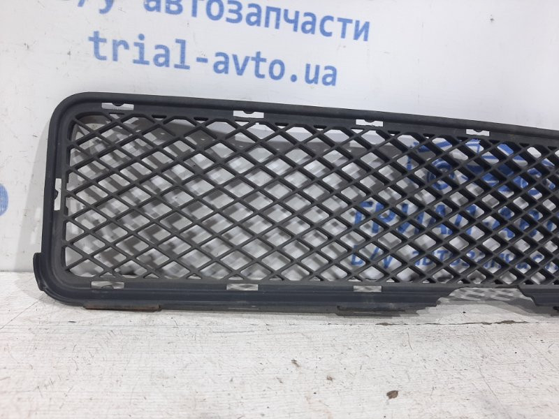 Решетка бампера центральная Hyundai Tucson JM 2.0 DIESEL D4EA 2004 (б/у) Киев - изображение 2