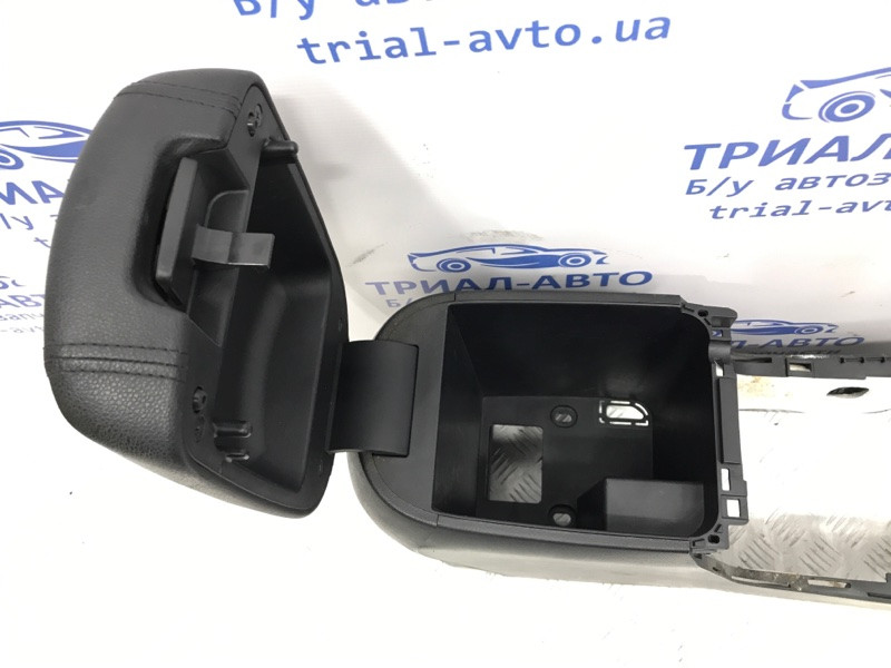 Подлокотник Kia Sportage SL 1.7 DIESEL D4FD 2010 (б/у) Київ - зображення 4