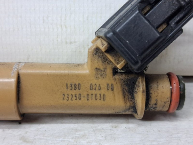 Форсунка топливная Toyota Auris 2006-2012 23209-09130 (Арт. 63822) Київ - зображення 3