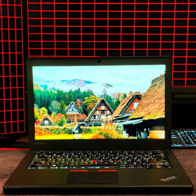 Ноутбук Lenovo ThinkPad X260 i5 DDR4 16/256gb SSD 4G LTE SIM Київ - photo 1