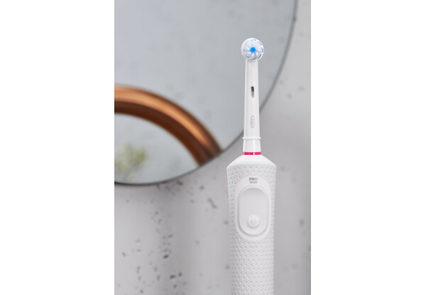 Электрическая зубная щетка Oral-B Vitality Sensi Ultra Thin D100-413-1 Киев - изображение 3