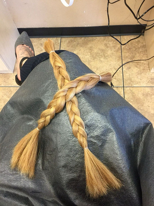 У Кам'янському купуємо волосся Вкажіть довжину вашого волосся, яку ви будете продавати 0961002722 Кам'янське (Дніпродзержинськ) - зображення 1