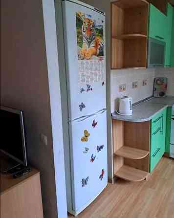 Продам. 2-к.кв. 3/5, 12-й квартал, вул. Квартальна Дніпро