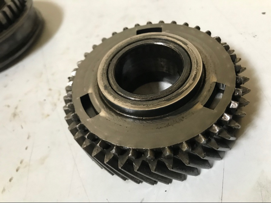 Бу шестерня 2-й передачи КПП ведомая 43 зуба 8200641095 Renault Laguna Megane Kangoo Кропивницький - зображення 1