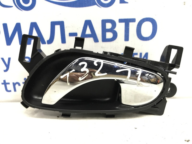 Ручка двери внутренняя левая Nissan X-Trail T32 1.6 DIESEL R9M 2014 (б/у) Киев - изображение 1