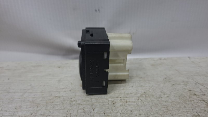 Корректор зеркал Mitsubishi Lancer 9 1.6 БЕНЗИН 4G18 2003 (б/у) Киев - изображение 2