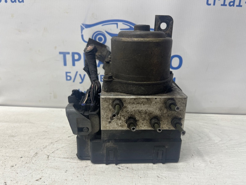 Блок abs Mitsubishi Pajero Sport K9 2.5 DIESEL 4D56 1996 (б/у) Киев - изображение 1