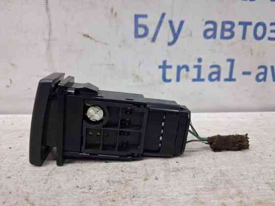 Кнопка аварийки Toyota Avensis 2002-2010 8433205050 (Арт. 78494) Київ