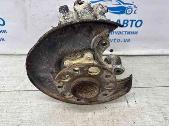 Цапфа задняя правая со ступицей Honda Civic FD 1.8 БЕНЗИН R18A 2005 (б/у) Київ