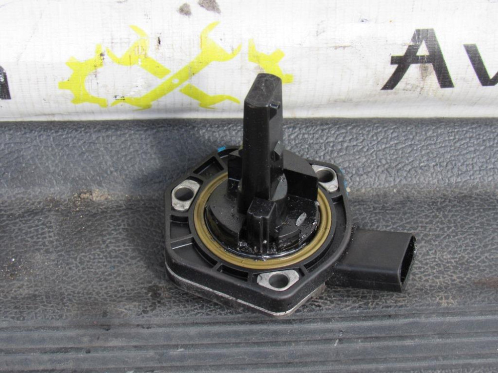 Датчик уровня масла Skoda Octavia A5 2004-2013 (1J0907660C) Ковель - зображення 1