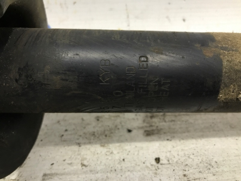 Амортизатор Передний Mitsubishi Pajero Wagon 3 3.2 ДИЗЕЛЬ 4M41 1999 (б/у) Київ - зображення 5