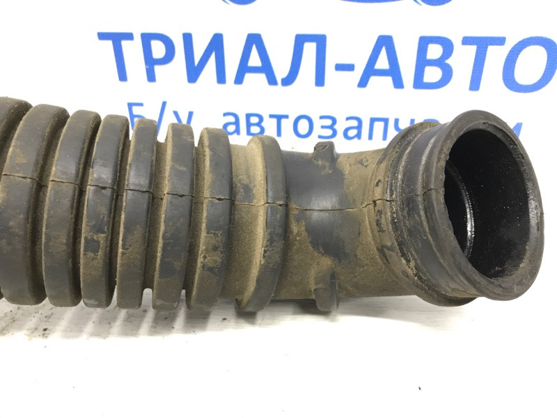 Патрубок воздушного фильтра Mitsubishi Pajero Sport K9 2.5 DIESEL 4D56 1996 (б/у) Киев - изображение 3