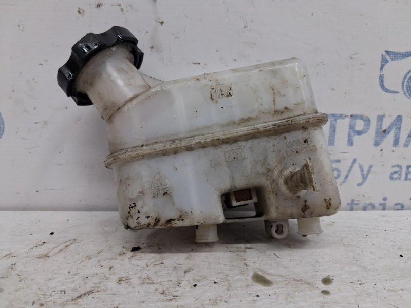 Бачок главного тормозного цилиндра Hyundai Tucson JM 2.0 DIESEL D4EA 2004 (б/у) Киев - изображение 2