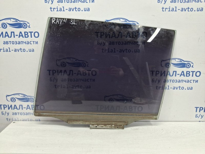 Стекло двери заднее левое Toyota RAV 4 A30 2.0 БЕНЗИН 1AZFE 2005 (б/у) Київ - зображення 1