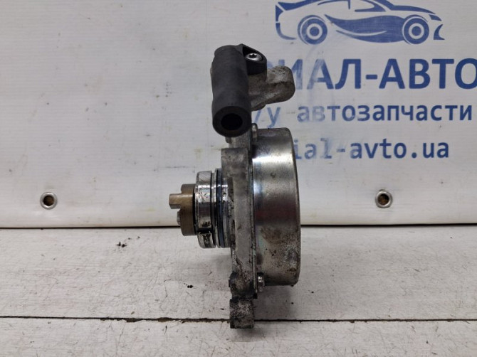Насос вакуумный Kia Sorento BL 2.5 DIESEL D4CB 2002 (б/у) Київ - зображення 2