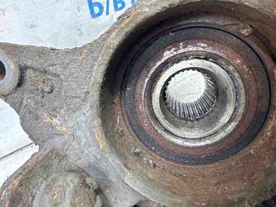 Кулак поворотный правый со ступицей Toyota Camry XV30 3.0 БЕНЗИН 1MZFE 2001 (б/у) Киев