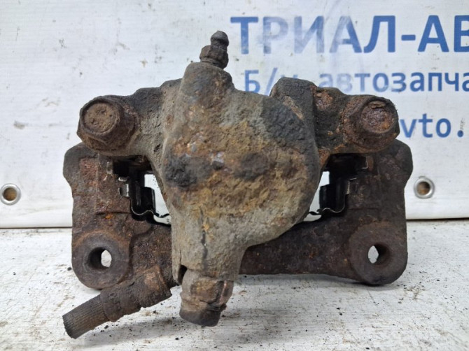 Суппорт задний правый Toyota Prado J120 4.0 1GR-FE 2002 (б/у) Киев - изображение 3
