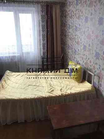 Продаж 3-кімнатної квартири на Позняках Київ