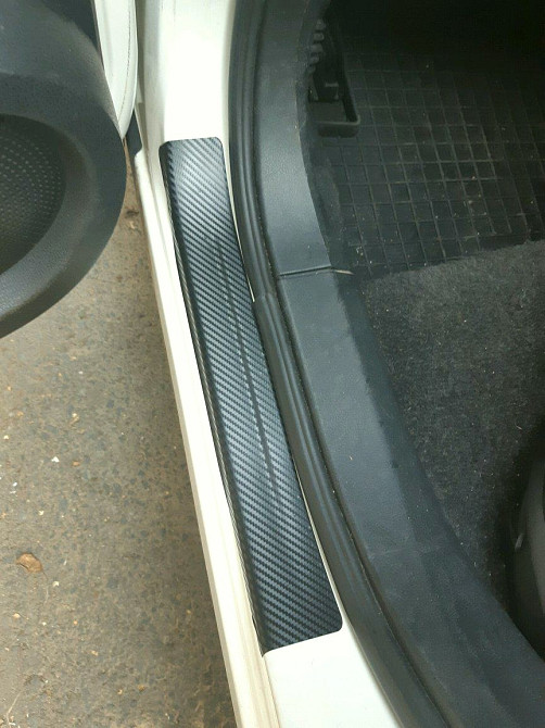 Наклейки на пороги авто карбон 4 шт Борисполь - изображение 3