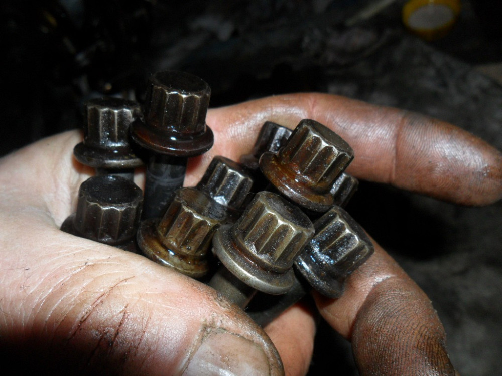 Mazda FS0110352, Болти бугелів Мазда Премасі 1.8-2.0, 16V, оригінал Вінниця - зображення 6