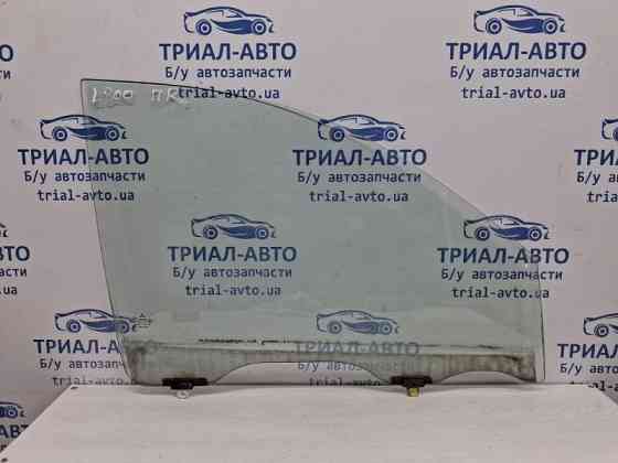 Стекло двери переднее правое Mitsubishi L200 KB 2.5 DIESEL 4D56 2006 (б/у) Київ