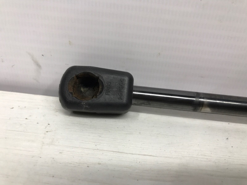 Амортизатор крышки багажника Kia Sorento 2009-2014 817702P000 (Арт. 54310) Киев - изображение 3