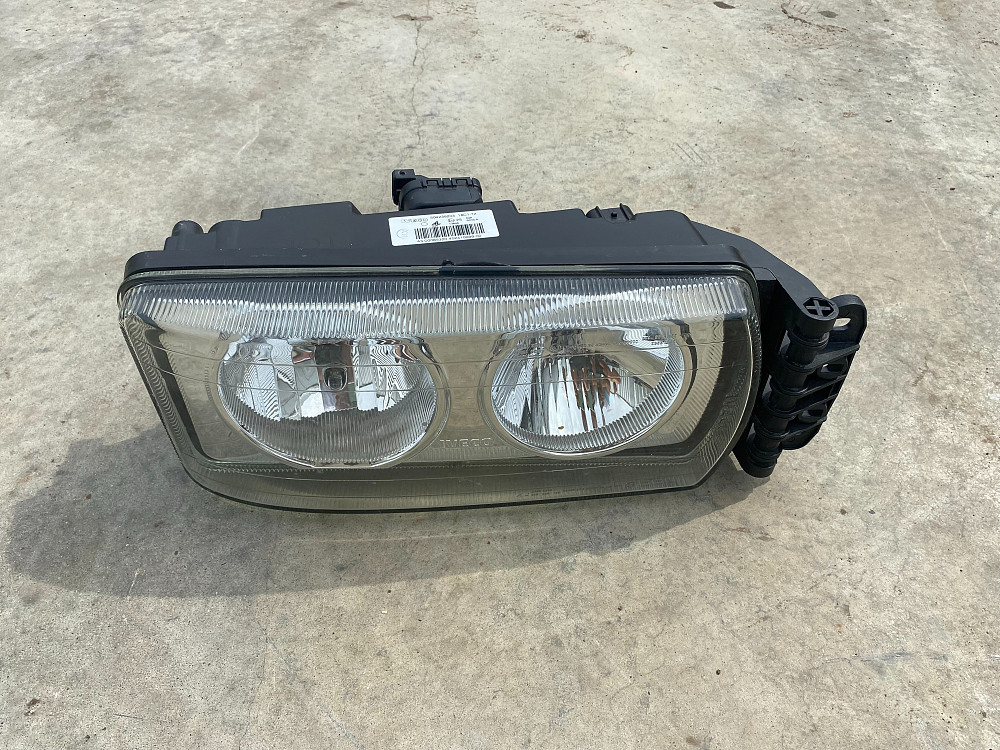 504238203 Фара правая Iveco Eurocargo 45241748 Львів - зображення 2