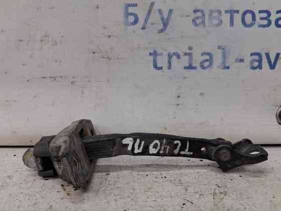 Ограничитель двери передний левый Toyota Camry 2006-2011 6862033070 (Арт. 64479) Киев