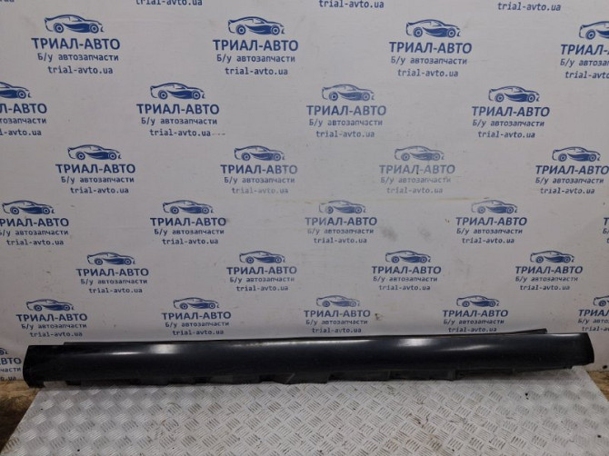 Накладка порога внешняя левая Toyota Avensis T25 1.8 БЕНЗИН 1ZZFE 2002 (б/у) Київ - зображення 1