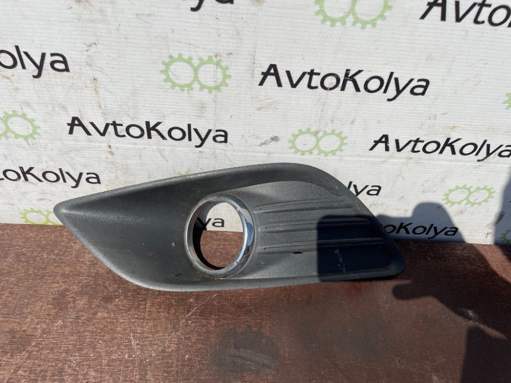 Рамка противотуманной фары левая Ford Focus 2008-2010 (8M51R-19953-AEW) Ковель - зображення 2