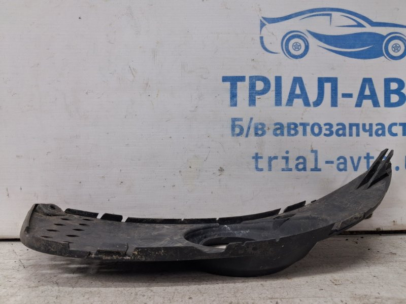 Решетка противотуманки правая Mitsubishi Lancer 10 2.0 БЕНЗИН 4B11 2007 (б/у) Киев - изображение 2