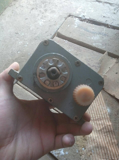 Выключатели путевые, без маркировки. -7шт. Харьков - изображение 1