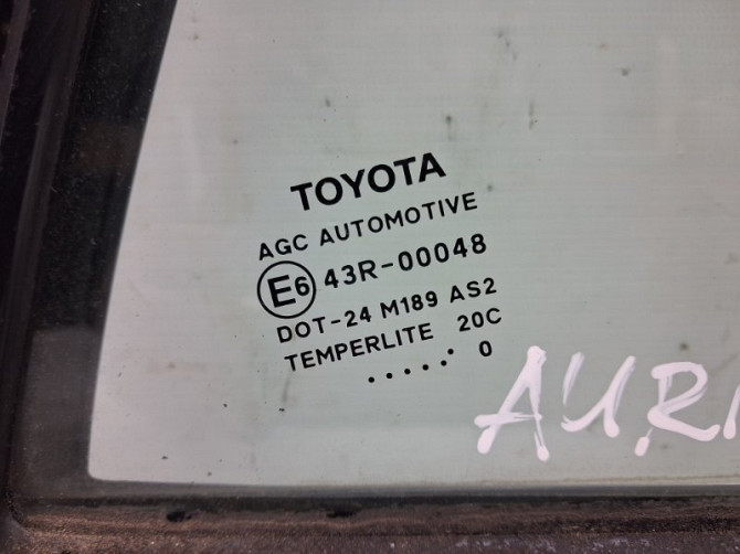 Стекло двери задней правой (форточка) Toyota Auris E150 1.6 БЕНЗИН 1ZRFAE 2006 (б/у) Київ - зображення 2