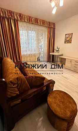 Продаж 3 кімнатної квартири м. Харківська. Код об'єкту: 21147030 Київ