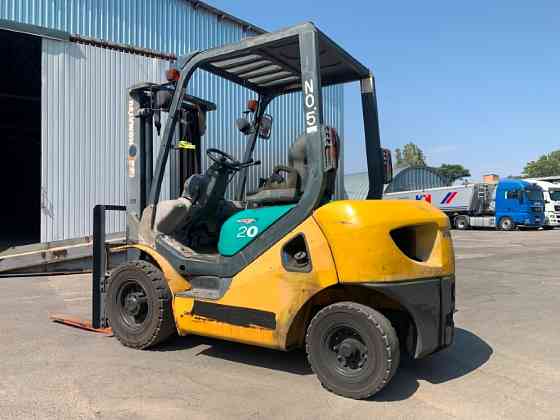 Вилковий автонавантажувач Komatsu на великих 12 колесах. Модель:FG20C-16. Львов
