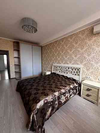 продажа 4-к квартира Киев, Оболонский, 350000 $ Київ