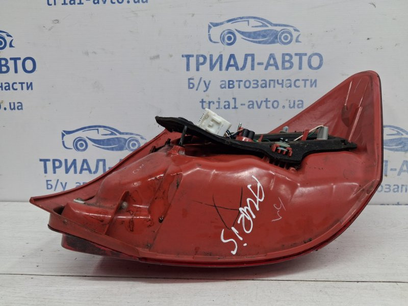 Фонарь задний внешний левый Toyota Auris E150 1.6 БЕНЗИН 1ZRFAE 2006 (б/у) Киев - изображение 6