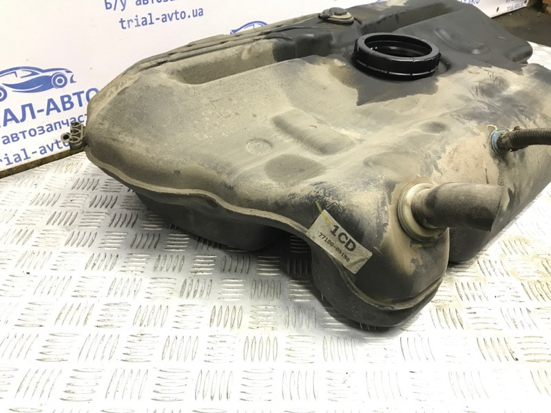 Бак топливный пластик Toyota Avensis T25 2.0 DIESEL 1CDFTV 2002 (б/у) Київ - зображення 3