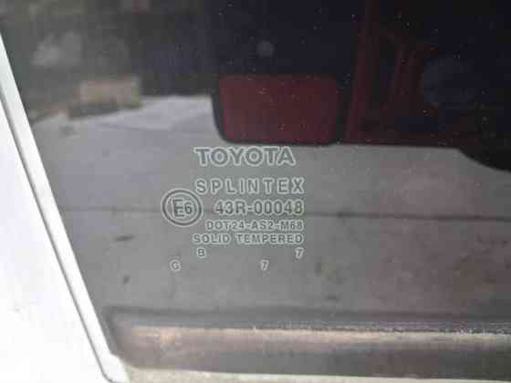 Стекло двери заднее правое Toyota Avensis T25 2.0 DIESEL 1ADFTV 2002 (б/у) Київ