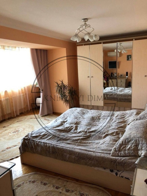 Продаж роздільної 4-х к.кв. м. Чернігівська. № 21134773 Київ - зображення 1