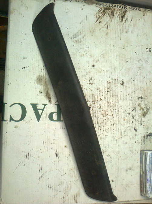 Средняя накладка на "губу" GM 90270567 Опель Аскона Вінниця - зображення 2