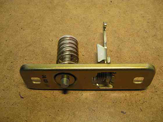 Замок капота верхний Amulet Днепр