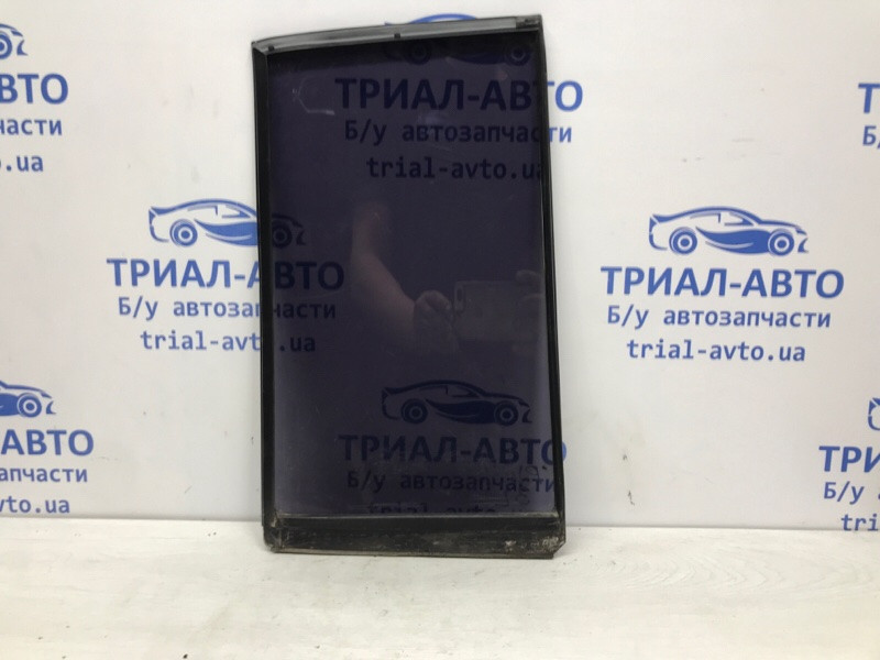 Стекло двери задней левой (форточка) Mitsubishi Pajero Wagon 4 3.2 ДИЗЕЛЬ 4M41 2006 (б/у) Київ - зображення 2
