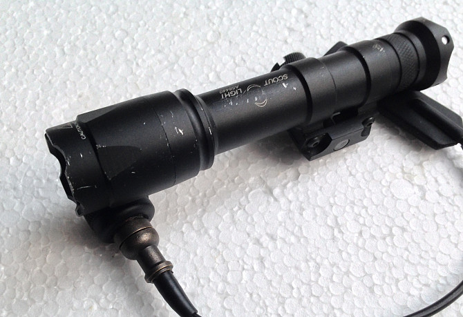 Тактичний ліхтар Surefire M600 LED ліхтарик фонарик