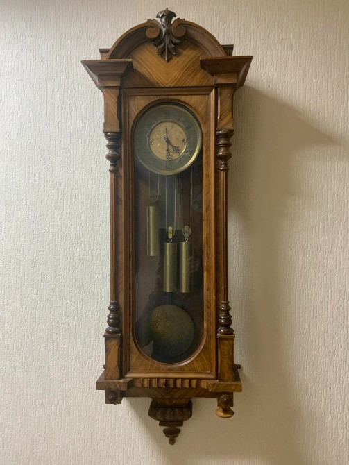 Антикварний настінний годинник з гирями і маятником. Киев - изображение 1