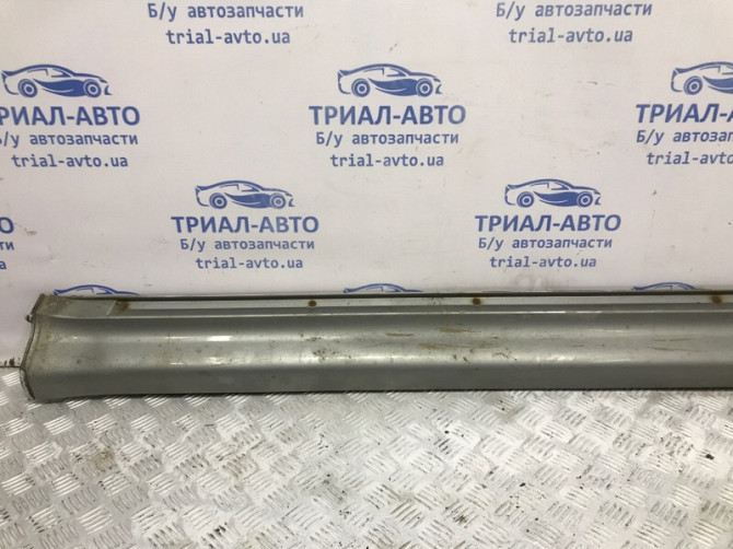 Накладка порога внешняя правая Mitsubishi Pajero Wagon 3 3.2 ДИЗЕЛЬ 4M41 2000 (б/у) Київ - зображення 2